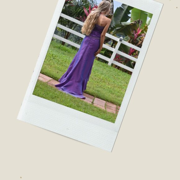 Stunning Purple Ruched Evening Gown – Size 0 ✨ - Picture 2 of 2